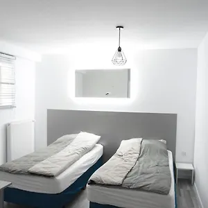 Komfort Suterena Pensjonat Blizne Laszczynskiego